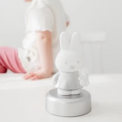 Bambolino Toys Nijntje 3D Zilver Nachtlampje 33197 -Jollein Winkel 33197 9 mf rd bt night light silver ambiance 02 3