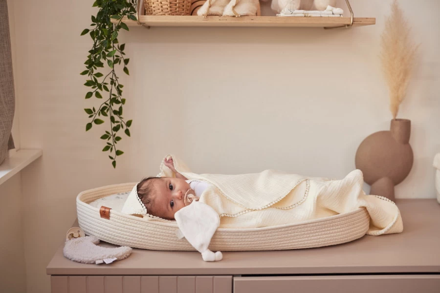 Jollein Embroidery Ivory 75 X 75 Cm Badcape 530-836-66069 10 Jollein Embroidery Ivory 75 X 75 Cm Badcape 530-836-66069 - Afbeelding 8