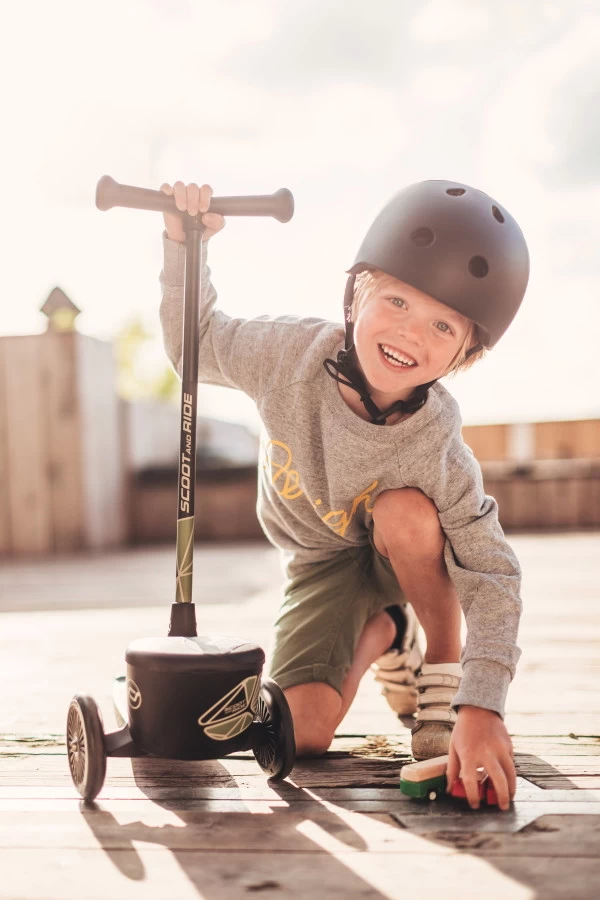 Scoot And Ride Green Lines Highwaykick 2 Step SR-96525 11 Scoot And Ride Green Lines Highwaykick 2 Step SR-96525 - Afbeelding 9