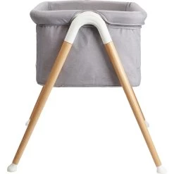 Babygo Goodnight Grey Wieg 4361 -Jollein Winkel babygo goodnight grey wieg aan bed 3