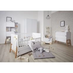 Bellamy Lotta Snow Babykamer: Ledikant/Juniorbed, Commode En 2-Deurskast -Jollein Winkel bellamy lotta snow babykamer 2 3