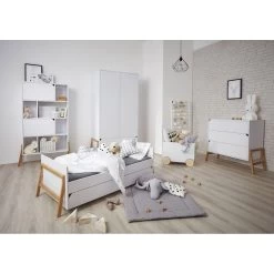 Bellamy Lotta Snow Babykamer: Ledikant/Juniorbed, Commode Met 6 Lades En 2-Deurskast -Jollein Winkel bellamy lotta snow babykamer 3 4