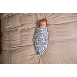 Bo Jungle B-Wrap White Tiger Small Wikkeldeken B172100 -Jollein Winkel bo jungle b wrap white tiger small wikkeldeken b172100 3