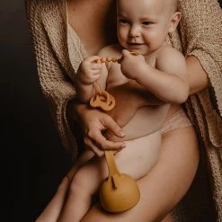 Suavinex Essence Brick Red Silicone Speenhouder SXSEZ00081405 -Jollein Winkel colour essence soother case mango 4 1