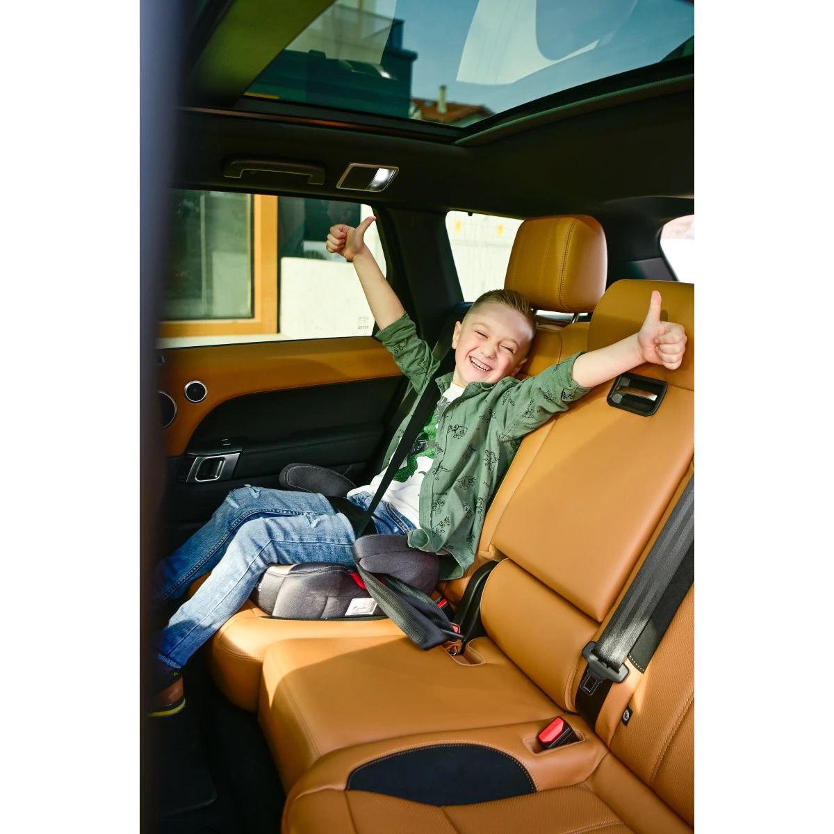 Lorelli Travel Luxe Black & Grey 15-36 Kg Isofix Booster 1007134-2339 7 Lorelli Travel Luxe Black & Grey 15-36 Kg Isofix Booster 1007134-2339 - Afbeelding 5