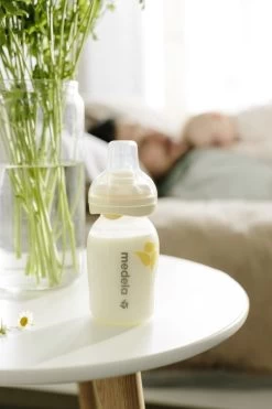 Medela Calma Moedermelkfles 250 Ml 008.0189 -Jollein Winkel medela calma moedermelkfles 5 1