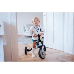 Momi Loris Grey/Yellow 4-in-1 Ride-On Loopfiets ROBI00040 -Jollein Winkel momi loris loopfiets 2 2