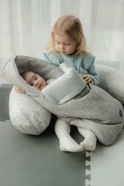 Zaffiro Beige Leaves Voedingskussen 1043 -Jollein Winkel zaffiro beige leaves voedingskussen 1043 1 1