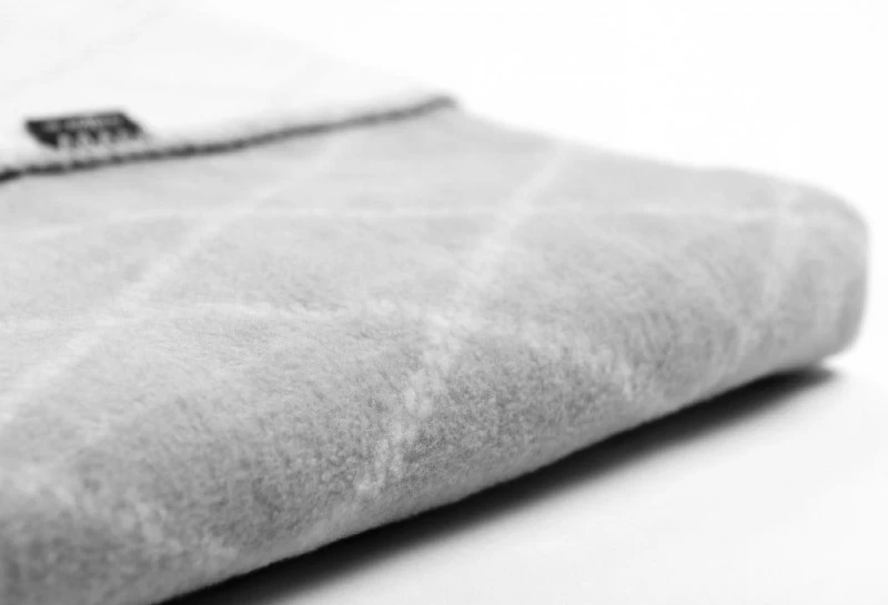 Zaffiro Grijs & Ecru Ruitjes 75 X 100 Cm Wiegdeken 43109 4 Zaffiro Grijs & Ecru Ruitjes 75 X 100 Cm Wiegdeken 43109 - Afbeelding 2